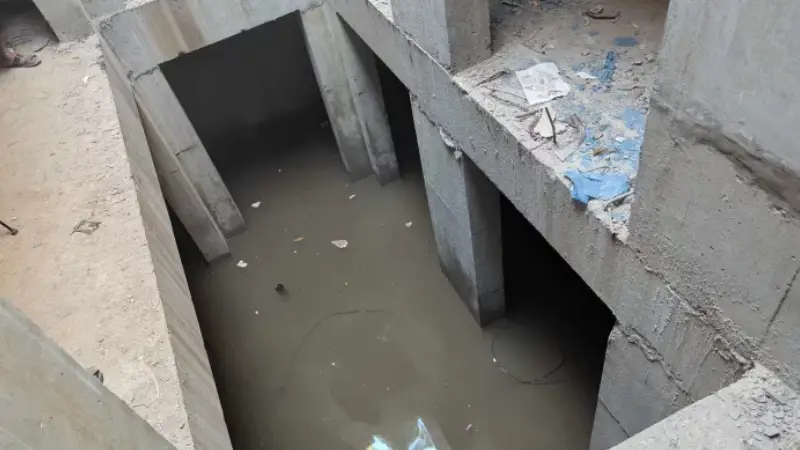 ক্রমশ ঘনীভূত হচ্ছে ৩২ এর আয়নাঘর রহস্য: পাওয়া গেল স্কুল ড্রেস! ক্রমশ ঘনীভূত হচ্ছে ৩২ এর আয়নাঘর রহস্য: পাওয়া গেল স্কুল ড্রেস!