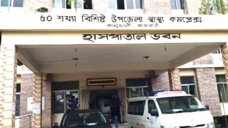 সোনাপুর হাটে ইজারা নিয়ে রণক্ষেত্র! ৩ জনকে কুপিয়ে জখম সোনাপুর হাটে ইজারা নিয়ে রণক্ষেত্র! ৩ জনকে কুপিয়ে জখম