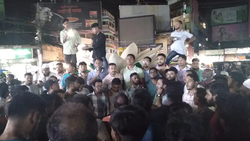 স্বরাষ্ট্র উপদেষ্টা সাখাওয়াত হোসেনের পদত্যাগ দাবি স্বরাষ্ট্র উপদেষ্টা সাখাওয়াত হোসেনের পদত্যাগ দাবি