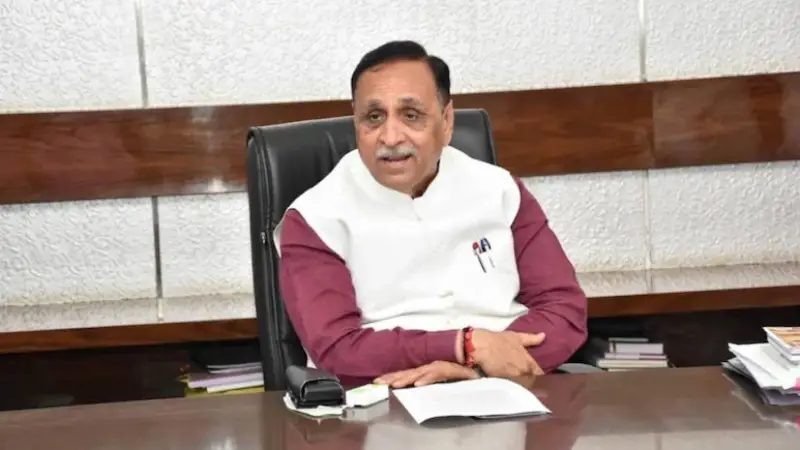 বিমান বিধ্বস্তে মেয়ের সাথে শেষ দেখা হলোনা গুজরাটের সাবেক মুখ্যমন্ত্রীর বিমান বিধ্বস্তে মেয়ের সাথে শেষ দেখা হলোনা গুজরাটের সাবেক মুখ্যমন্ত্রীর