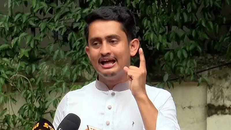 আওয়ামী লীগের বিচার না হওয়া অবধি কোনো নির্বাচন অনুষ্ঠিত হবে না আওয়ামী লীগের বিচার না হওয়া অবধি কোনো নির্বাচন অনুষ্ঠিত হবে না