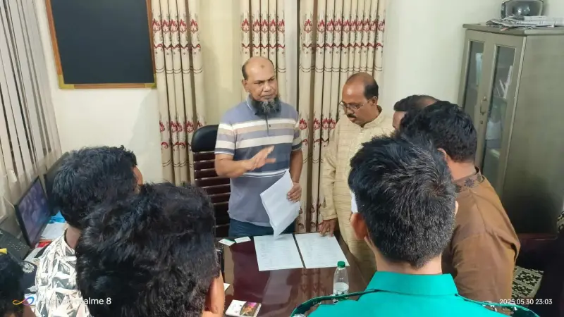 রংপুরে জি এম কাদেরের বাসায় হামলার ঘটনায় থানায় এজাহার দাখিল রংপুরে জি এম কাদেরের বাসায় হামলার ঘটনায় থানায় এজাহার দাখিল