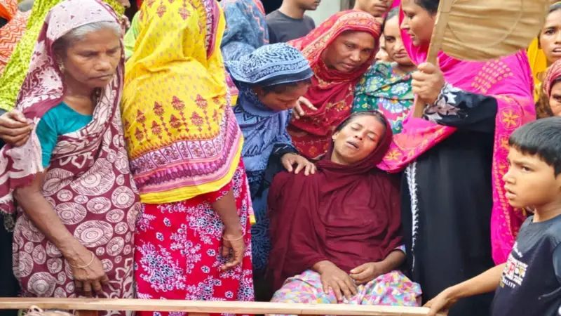 কুমারখালীতে পাট জাগ দিতে গিয়ে নদীতে ডুবে পিতা-পুত্রের মৃত্যু কুমারখালীতে পাট জাগ দিতে গিয়ে নদীতে ডুবে পিতা-পুত্রের মৃত্যু