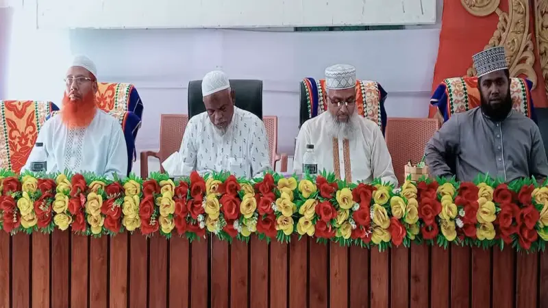 কুষ্টিয়ায় মাজালিসুল মুফাসসিরীনের মতবিনিময় সভা অনুষ্ঠিত কুষ্টিয়ায় মাজালিসুল মুফাসসিরীনের মতবিনিময় সভা অনুষ্ঠিত