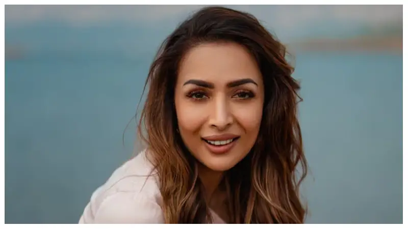 শুনানিতে অনুপস্থিত অভিনেত্রী, গ্রেপ্তারি পরোয়ানার হুঁশিয়ারি আদালতের শুনানিতে অনুপস্থিত অভিনেত্রী, গ্রেপ্তারি পরোয়ানার হুঁশিয়ারি আদালতের