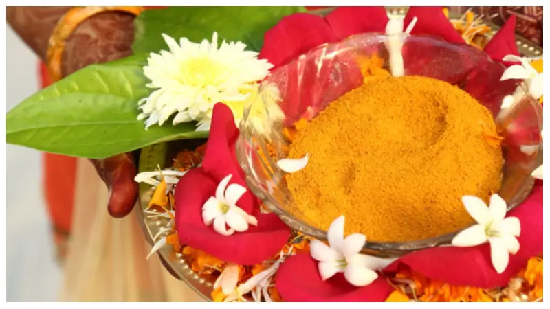 ডেমরায় গায়েহলুদের অনুষ্ঠান শেষে রক্তাক্ত হামলা ডেমরায় গায়েহলুদের অনুষ্ঠান শেষে রক্তাক্ত হামলা