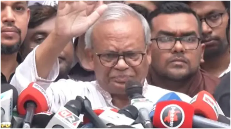 একটা মুলা ঝুলিয়ে রাখার চেষ্টা করছেন: রিজভী একটা মুলা ঝুলিয়ে রাখার চেষ্টা করছেন: রিজভী