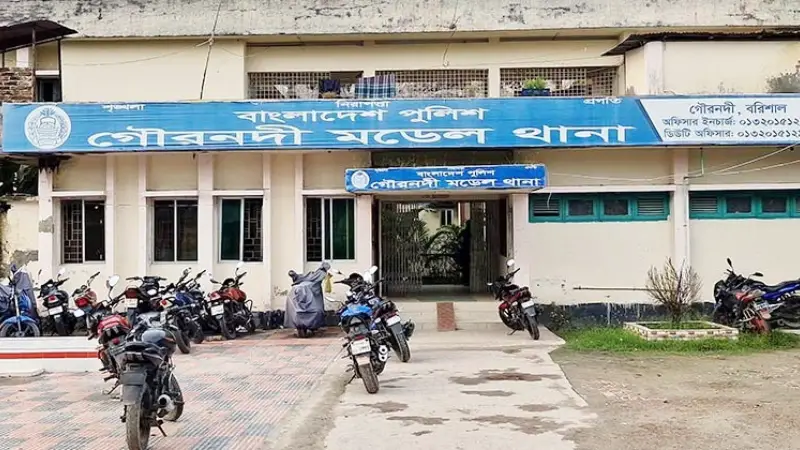 ঘটনাস্থলে না থেকেও মামলার প্রধান আসামি :অতঃপর ঘটনাস্থলে না থেকেও মামলার প্রধান আসামি :অতঃপর