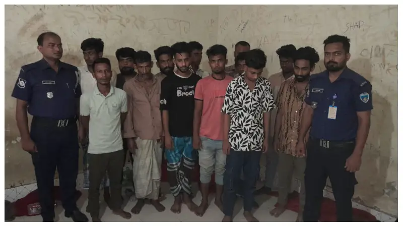 কুমিল্লায় চুরি-ছিনতাই বাড়ায় অভিযান, গ্রেফতার আওয়ামী লীগ নেতাসহ ১৪ কুমিল্লায় চুরি-ছিনতাই বাড়ায় অভিযান, গ্রেফতার আওয়ামী লীগ নেতাসহ ১৪