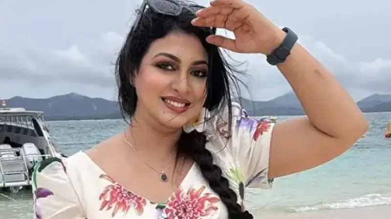 বাংলাদেশে থাকলে উচ্ছৃঙ্খল হয়ে যাই: প্রিয়াঙ্কা জামান বাংলাদেশে থাকলে উচ্ছৃঙ্খল হয়ে যাই: প্রিয়াঙ্কা জামান