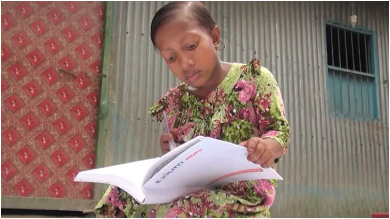 চাঁদনী উচ্চতায় ছোট, স্বপ্ন বড়: সহযোগিতা চান দরিদ্র বাবা-মা চাঁদনী উচ্চতায় ছোট, স্বপ্ন বড়: সহযোগিতা চান দরিদ্র বাবা-মা