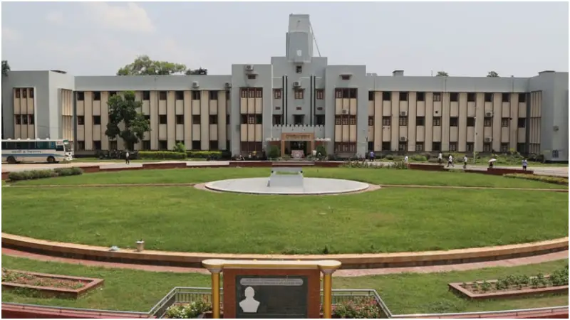 দীর্ঘ আইনি লড়াইয়ের পর রাবিতে মাস্টাররোল কর্মীদের জন্য সুখবর দীর্ঘ আইনি লড়াইয়ের পর রাবিতে মাস্টাররোল কর্মীদের জন্য সুখবর