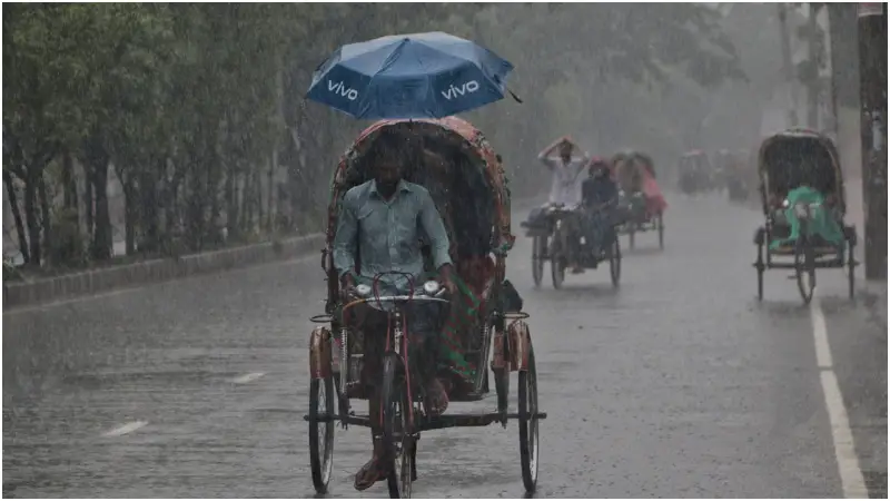 ৪ বিভাগে ভারী বৃষ্টির সতর্কতা, ভূমিধসের আশঙ্কা ৪ বিভাগে ভারী বৃষ্টির সতর্কতা, ভূমিধসের আশঙ্কা