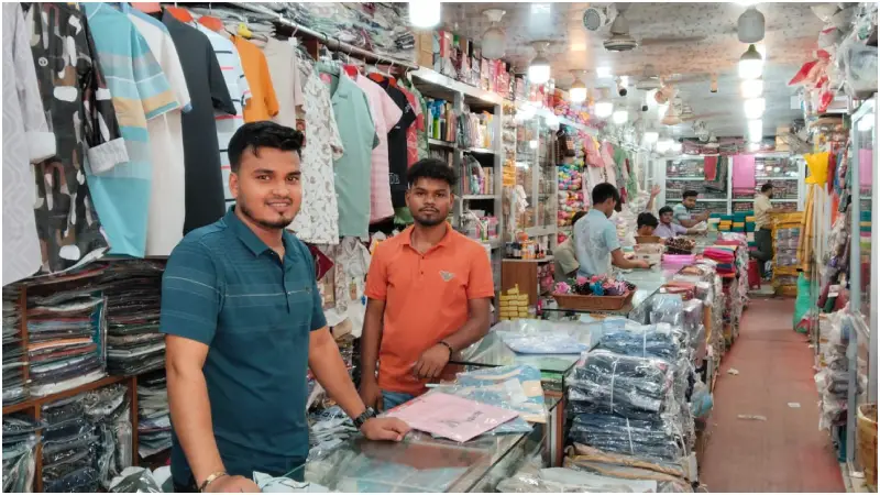 এখনো জমেনি ঈদের বাজার, আশাবাদী বিক্রেতারা এখনো জমেনি ঈদের বাজার, আশাবাদী বিক্রেতারা
