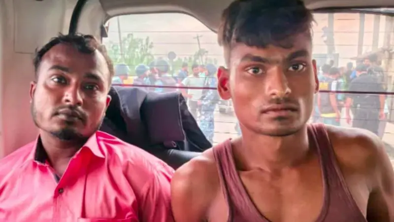 পানের বস্তায় ৭টি অবৈধ অস্ত্রসহ আইয়ুব গ্রেফতার! পানের বস্তায় ৭টি অবৈধ অস্ত্রসহ আইয়ুব গ্রেফতার!
