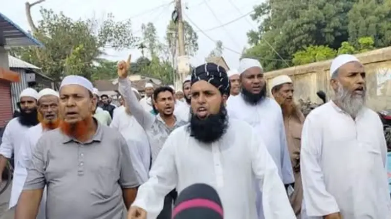 নিরাপত্তাহীনতায় কালিহাতীতে বন্ধ হয়ে গেল ‘তাণ্ডব’ সিনেমা প্রদর্শনী নিরাপত্তাহীনতায় কালিহাতীতে বন্ধ হয়ে গেল ‘তাণ্ডব’ সিনেমা প্রদর্শনী