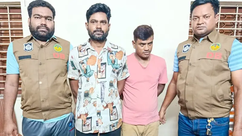 রাজশাহীতে হাজার পিস ইয়াবাসহ দুই মাদক কারবারি গ্রেফতার রাজশাহীতে হাজার পিস ইয়াবাসহ দুই মাদক কারবারি গ্রেফতার