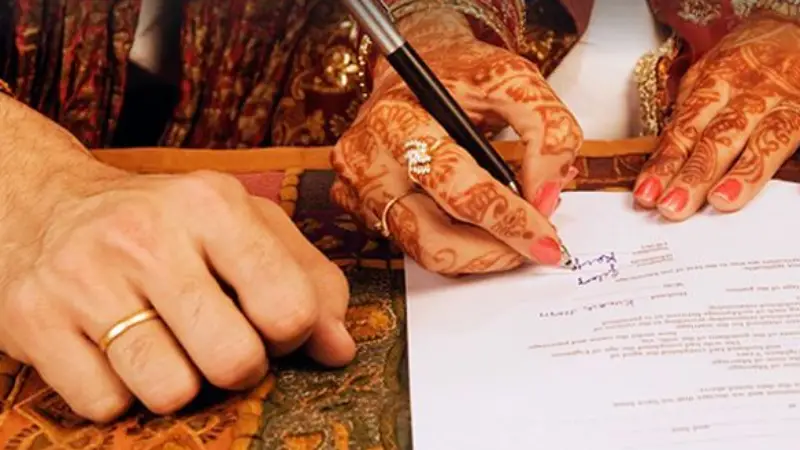 কাবিননামায় ভুল তথ্যে নানা জটিলতা ও আইনি ঝুঁকি, সংশোধনের নিয়ম জানালেন আইনজীবী কাবিননামায় ভুল তথ্যে নানা জটিলতা ও আইনি ঝুঁকি, সংশোধনের নিয়ম জানালেন আইনজীবী