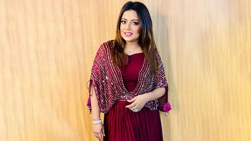 কণ্ঠশিল্পী কনা’র বিবাহ বিচ্ছেদ,নিজেই জানালেন ফেসবুকে কণ্ঠশিল্পী কনা’র বিবাহ বিচ্ছেদ,নিজেই জানালেন ফেসবুকে