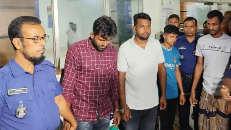 মুরাদনগরে আলোচিত ধর্ষণকাণ্ড: পর্নোগ্রাফি মামলায় ৪ আসামির ৩ দিনের রিমান্ড মঞ্জুর