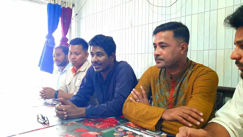 বান্দরবানে জুলাই পদযাত্রা উপলক্ষ্যে এনসিপি’র সংবাদ সম্মেলন বান্দরবানে জুলাই পদযাত্রা উপলক্ষ্যে এনসিপি’র সংবাদ সম্মেলন
