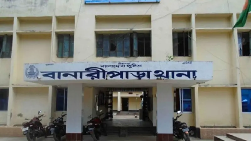 ফিল্মি স্টাইলে দশম শ্রেণীর ছাত্রীকে অপহরণ