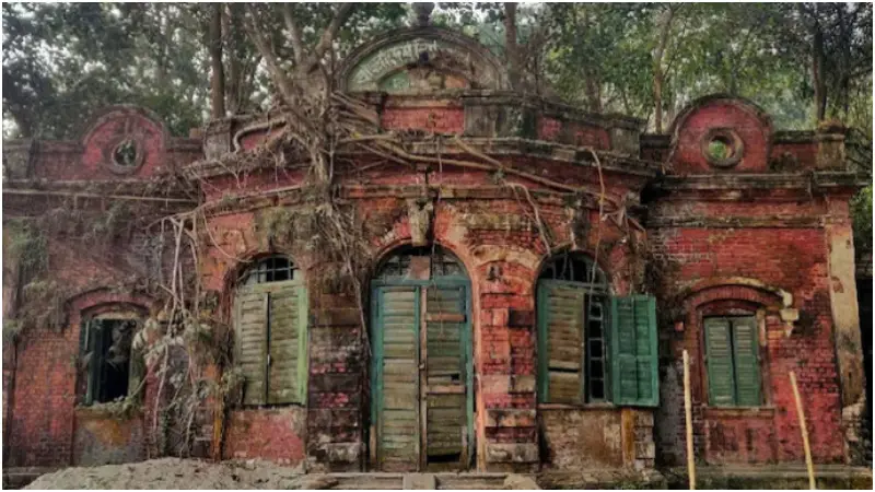 গুজবে সয়লাব ভারতীয় মিডিয়া—ভাঙা হচ্ছে না সত্যজিৎ রায়ের ভিটা! গুজবে সয়লাব ভারতীয় মিডিয়া—ভাঙা হচ্ছে না সত্যজিৎ রায়ের ভিটা!