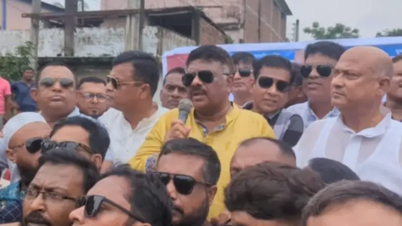 শহীদ প্রেসিডেন্ট জিয়াউর রহমান ও তারেক রহমানকে নিয়ে অপপ্রচার ও কুরুচিপূর্ণ মন্তব্য করা হচ্ছে: দুলু শহীদ প্রেসিডেন্ট জিয়াউর রহমান ও তারেক রহমানকে নিয়ে অপপ্রচার ও কুরুচিপূর্ণ মন্তব্য করা হচ্ছে: দুলু