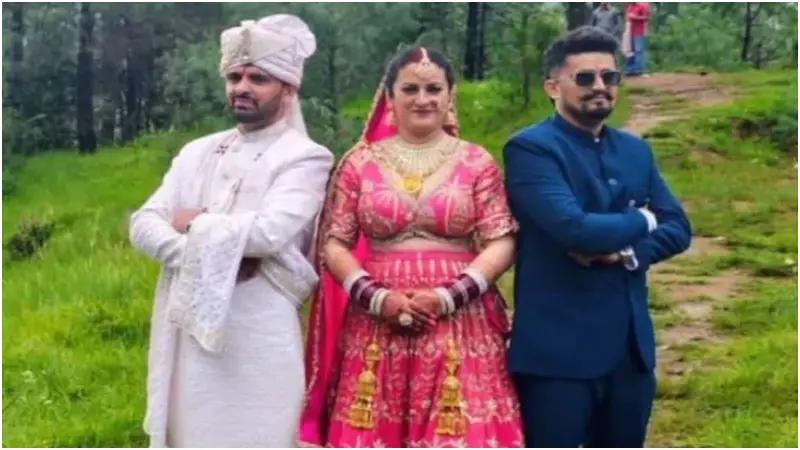 এক নারী, দুই ভাই স্বামী, তিন দিনের ধুমধাম বিয়ে! নেটদুনিয়ায় তোলপাড় এক নারী, দুই ভাই স্বামী, তিন দিনের ধুমধাম বিয়ে! নেটদুনিয়ায় তোলপাড়