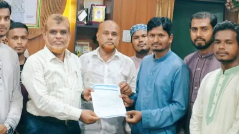 সাতক্ষীরা সরকারি কলেজে জিয়া হল চালুর দাবিতে ছাত্রশিবিরের স্মারকলিপি সাতক্ষীরা সরকারি কলেজে জিয়া হল চালুর দাবিতে ছাত্রশিবিরের স্মারকলিপি