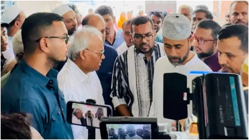 তারেক রহমানের নির্দেশে মাইলস্টোন ট্রাজেডিতে নিহতের পরিবারের পাশে রিজভী তারেক রহমানের নির্দেশে মাইলস্টোন ট্রাজেডিতে নিহতের পরিবারের পাশে রিজভী
