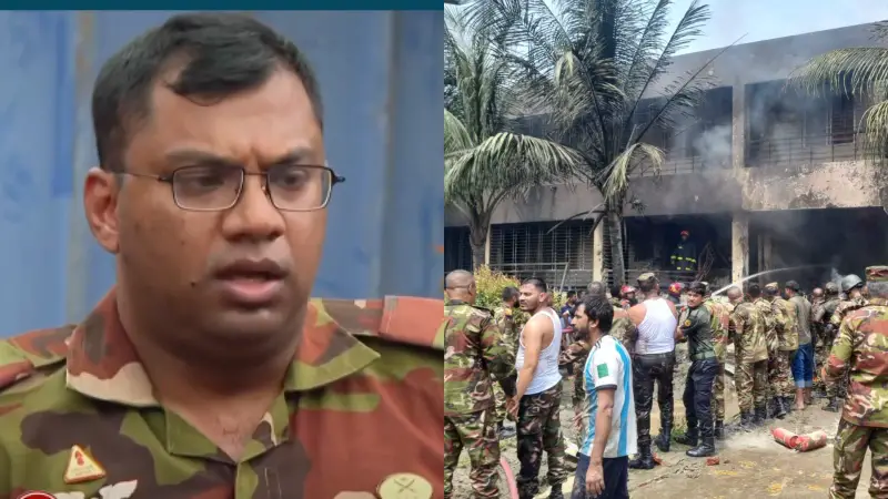 আমি এবং সৈনিক আশিক ইউনিফর্ম খুলে তাদের গায়ে পেচিয়ে দেই