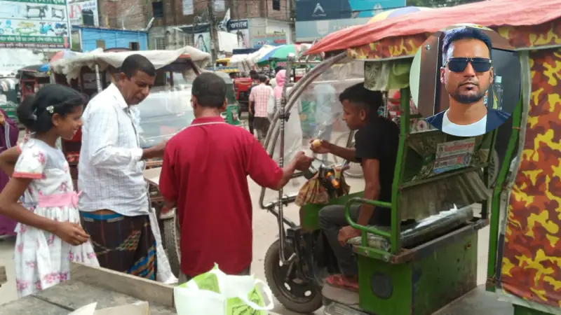 দাউদকান্দিতে মামুন সম্রাটের মৃত্যুর খবরে মিষ্টি বিতরণ 