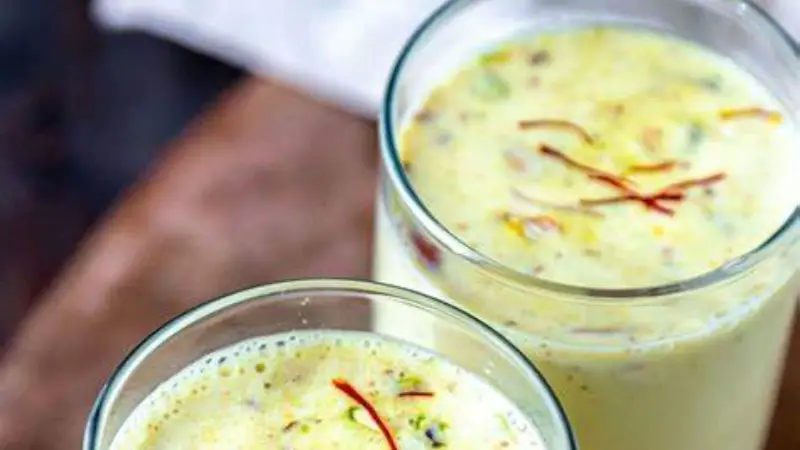 দুধ খাওয়া যাদের জন্য ক্ষতিকর দুধ খাওয়া যাদের জন্য ক্ষতিকর