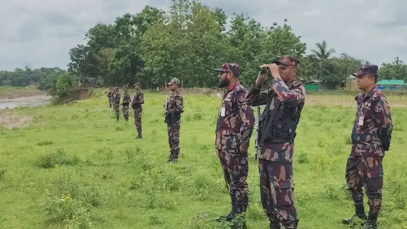 সীমান্তে পুশ-ইন ও চোরাচালান রোধে রামগড় বিজিবির কড়া নজর সীমান্তে পুশ-ইন ও চোরাচালান রোধে রামগড় বিজিবির কড়া নজর