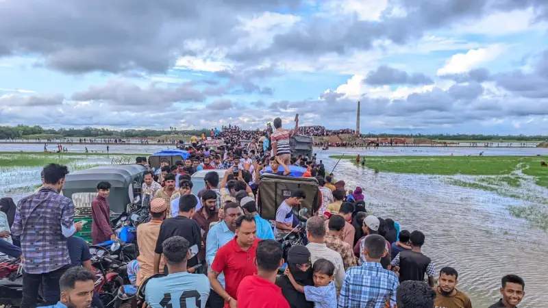 লক্ষ্মীপুরে ভুলুয়া ব্রিজ ঘিরে গড়ে উঠছে নতুন পর্যটন কেন্দ্র লক্ষ্মীপুরে ভুলুয়া ব্রিজ ঘিরে গড়ে উঠছে নতুন পর্যটন কেন্দ্র