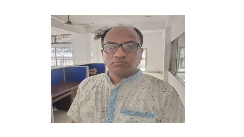 চুয়াডাঙ্গার দর্শনা চেকপোস্টে ঝিনাইদহ আওয়ামী লীগ নেতা গ্রেপ্তার চুয়াডাঙ্গার দর্শনা চেকপোস্টে ঝিনাইদহ আওয়ামী লীগ নেতা গ্রেপ্তার