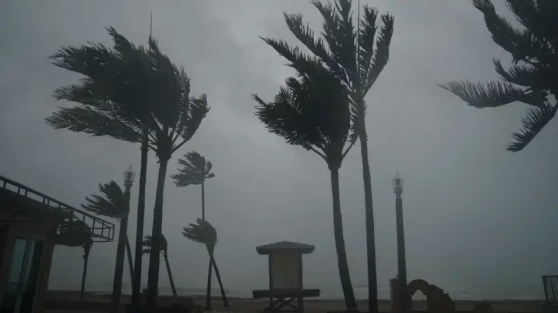 চার অঞ্চলে ঝড়ের আভাস চার অঞ্চলে ঝড়ের আভাস