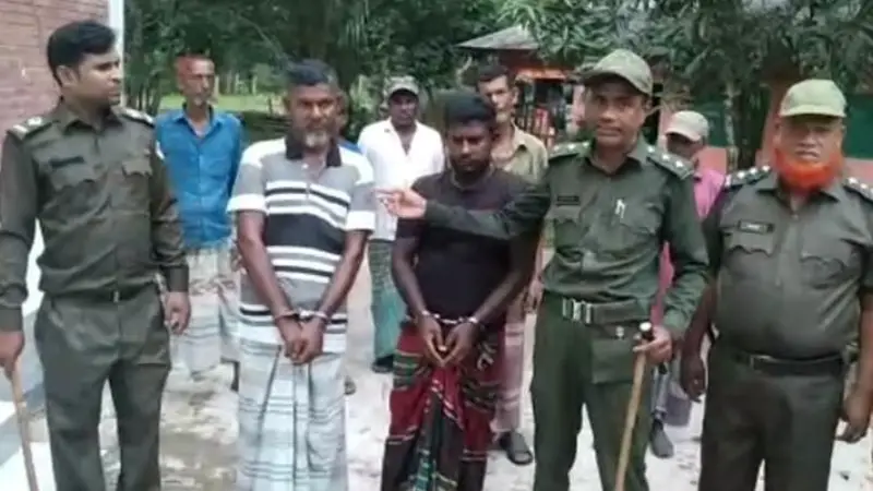 গাড়িভর্তি চোরাই কাঠ সহ আটক ২, গাজীপুরে গাড়িভর্তি চোরাই কাঠ সহ আটক ২, গাজীপুরে