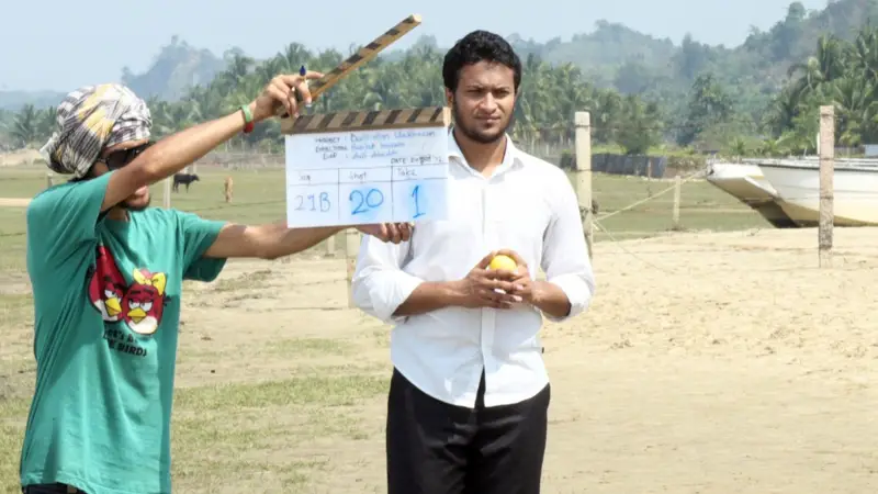 সাকিব আল হাসানের সিনেমা কেলেঙ্কারি ফাসঁ! সাকিব আল হাসানের সিনেমা কেলেঙ্কারি ফাসঁ!