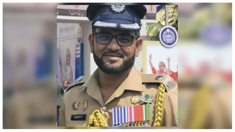 কার্যালয় থেকে অতিরিক্ত এসপিকে তুলে নেওয়ার অভিযোগ কার্যালয় থেকে অতিরিক্ত এসপিকে তুলে নেওয়ার অভিযোগ