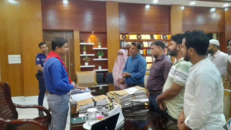 রাঙামাটি জেলা পরিষদে নিয়োগে বৈষম্যের অভিযোগ, সমান সুযোগের দাবি রাঙামাটি জেলা পরিষদে নিয়োগে বৈষম্যের অভিযোগ, সমান সুযোগের দাবি