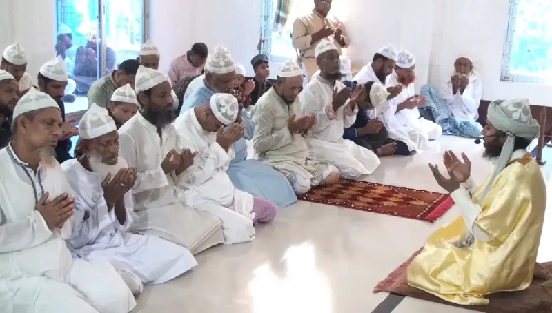 বরিশালের কয়েক হাজার পরিবারে আগাম ঈদ উদযাপন বরিশালের কয়েক হাজার পরিবারে আগাম ঈদ উদযাপন