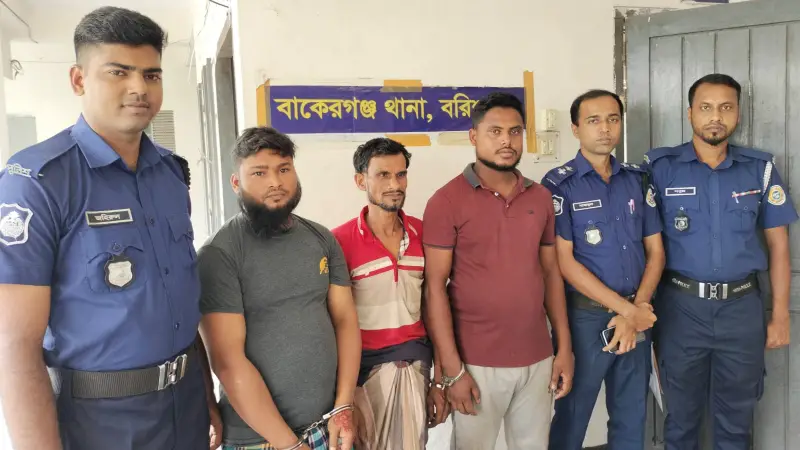 বাকেরগঞ্জে অটোরিকশা চোর চক্রের ৩ সদস্য গ্রেপ্তার বাকেরগঞ্জে অটোরিকশা চোর চক্রের ৩ সদস্য গ্রেপ্তার