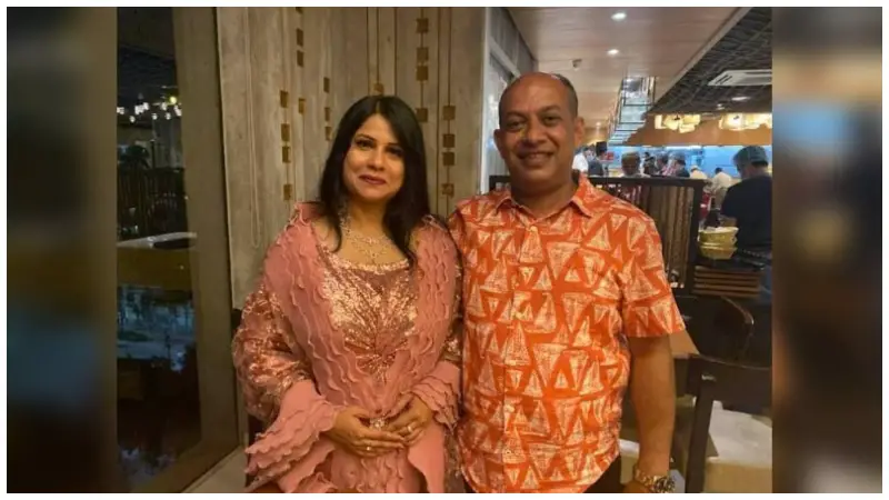 সাবেক মেয়র রেন্টু ও পরিবারের দেশত্যাগে নিষেধাজ্ঞা সাবেক মেয়র রেন্টু ও পরিবারের দেশত্যাগে নিষেধাজ্ঞা