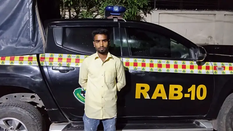 ধামরাইয়ে ছুরিকাঘাতে যুবককে হত্যা, প্রধান আসামি গ্রেপ্তার ধামরাইয়ে ছুরিকাঘাতে যুবককে হত্যা, প্রধান আসামি গ্রেপ্তার