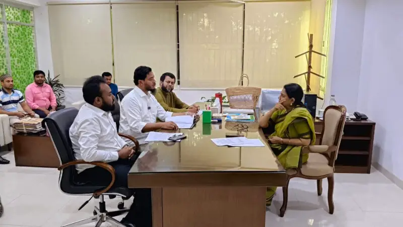 তেঁতুলিয়া নদীর ভাঙ্গনরোধে উপদেষ্টার সাথে শফিকুল ইসলাম মাসুদের বৈঠক