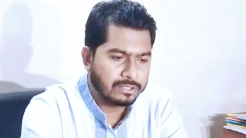 পটুয়াখালীতে অবরুদ্ধ নুর, বিএনপি নেতাকর্মীদের বিক্ষোভ পটুয়াখালীতে অবরুদ্ধ নুর, বিএনপি নেতাকর্মীদের বিক্ষোভ
