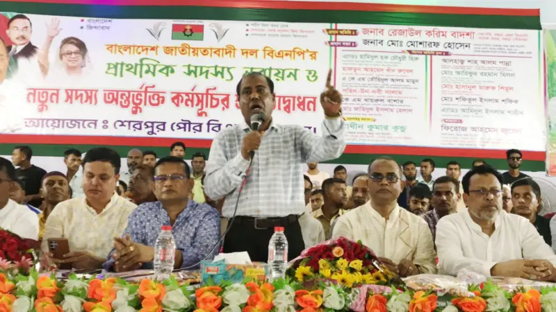 একাত্তরের বিরোধীরা এখন গণতন্ত্রের কথা বলে