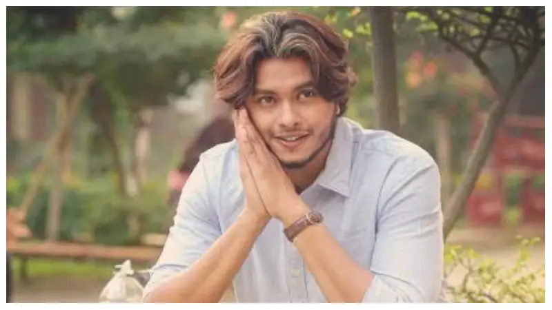 সব শেষে তুমি সুন্দর, আমি স্বার্থপর সব শেষে তুমি সুন্দর, আমি স্বার্থপর